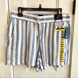 GAP Women’s Linen Blue/White Striped Shorts
